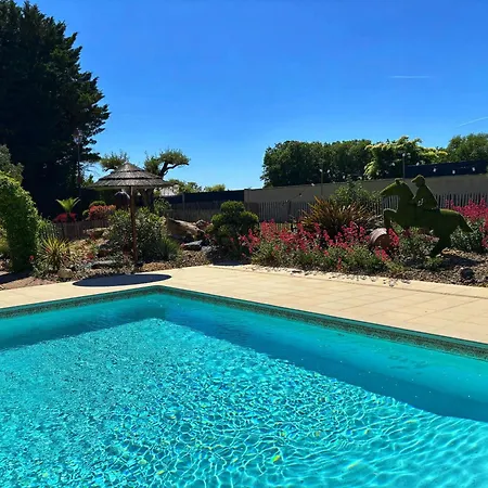 Feriehus Avec Piscine Au Coeur Du Saumur Champigny *