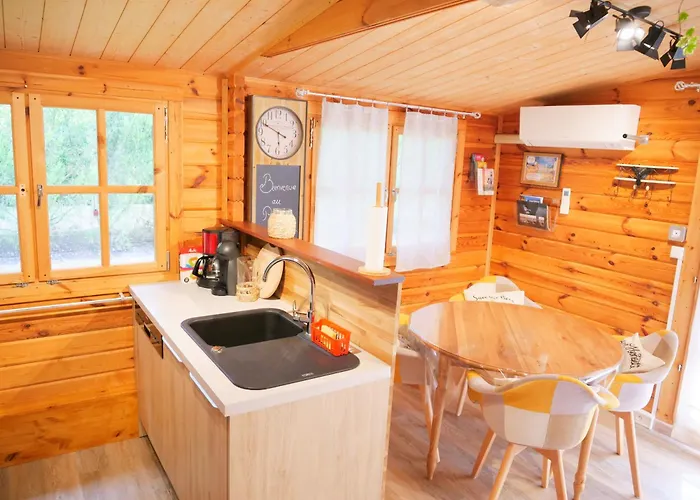 度假居 Chalet Avec Piscine Chauffee Jardin Proche Saumur Parking